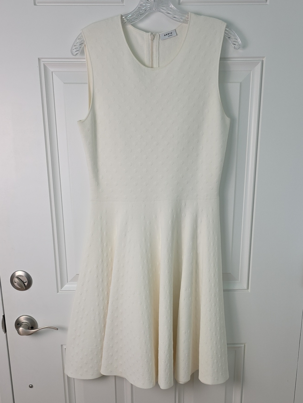 Akris Punto Cream Sleeveless Fit-and-Flare Dress.  Size 10